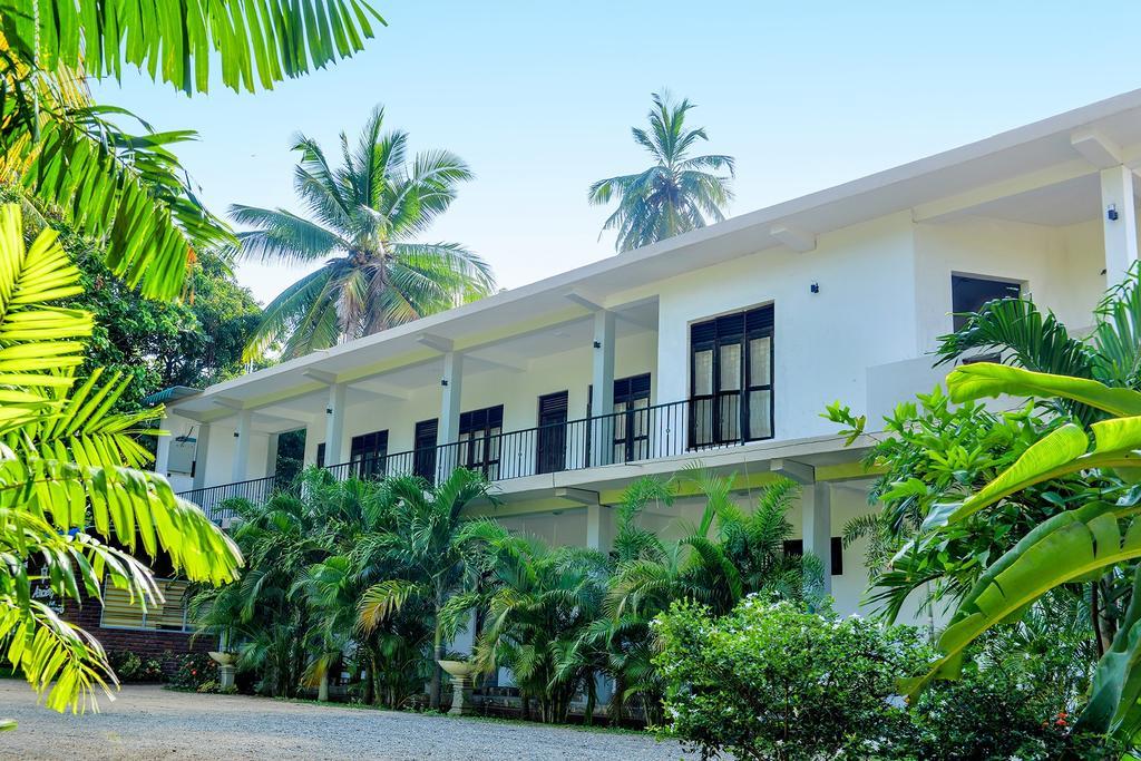 Hotel Ancient Village Polonnaruwa Exteriör bild