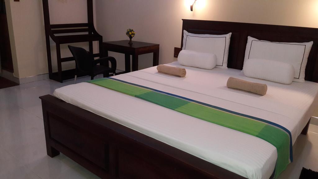 Hotel Ancient Village Polonnaruwa Exteriör bild